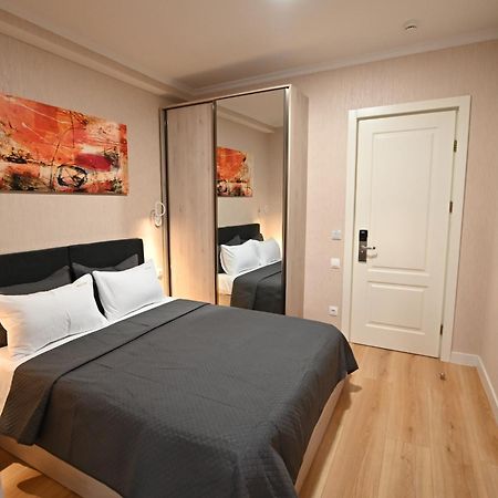 Hotel Well Inn Tiflis Dış mekan fotoğraf