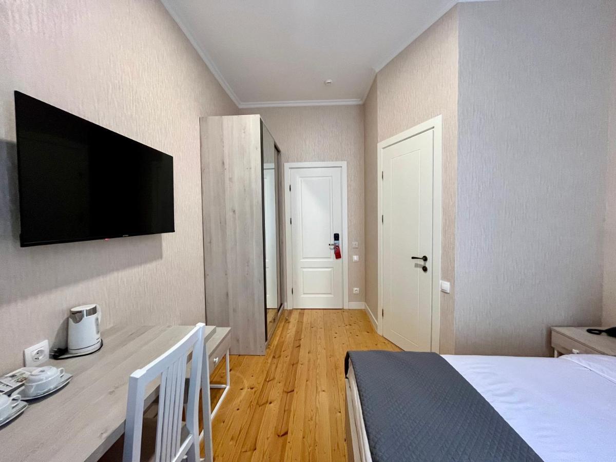 Hotel Well Inn Tiflis Dış mekan fotoğraf