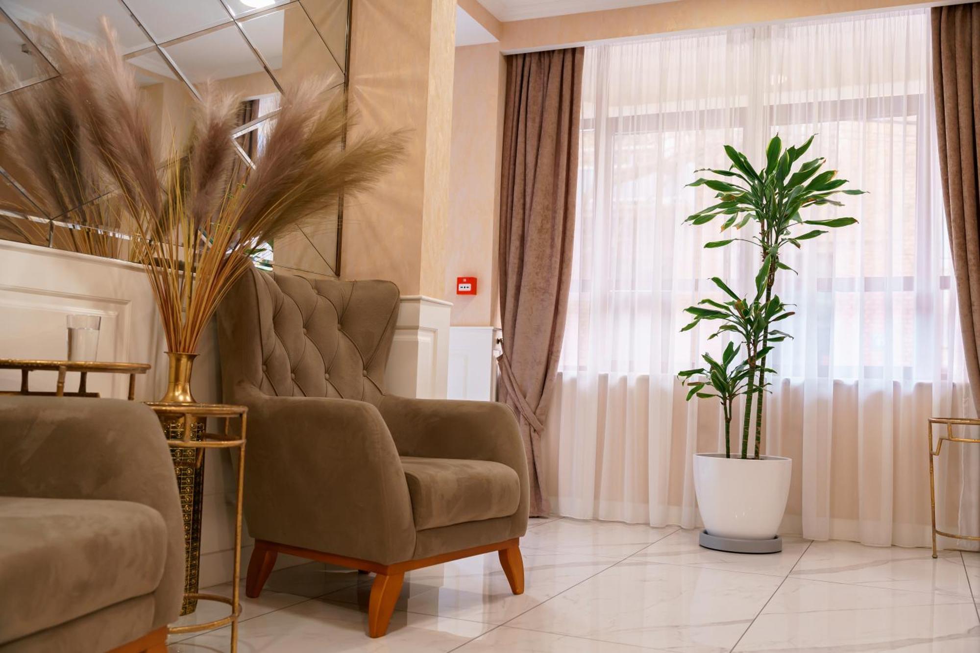Hotel Well Inn Tiflis Dış mekan fotoğraf